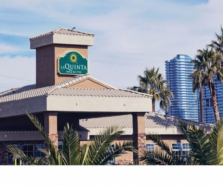 La Quinta Inn & Suites By Wyndham Lv Tropicana Stadium Лас Вегас Екстериор снимка